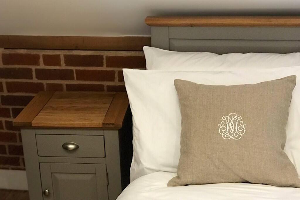 Beautiful Rural Apt, Walking Distance To Three Choirs Vineyard/Brassiere Gloucestershire Apartment Newent Ngoại thất bức ảnh